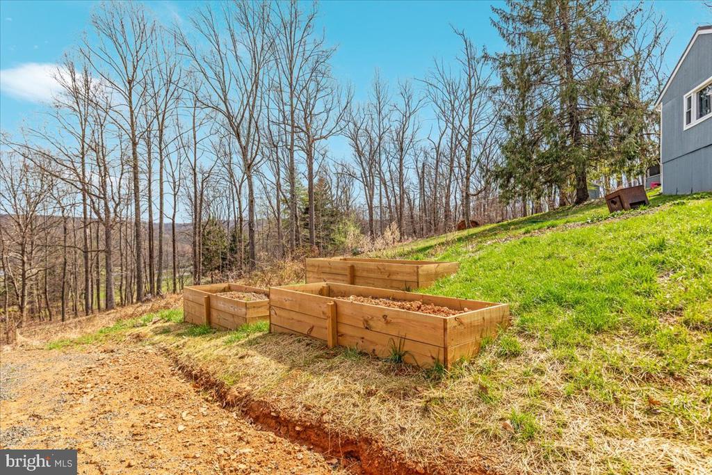 5331 MERRY OAKS RD, THE PLAINS, Virginia, 3 Bedrooms Bedrooms, ,2 BathroomsBathrooms,Residential,5331 MERRY OAKS RD,VAFQ2020964 MLS # VAFQ2020964