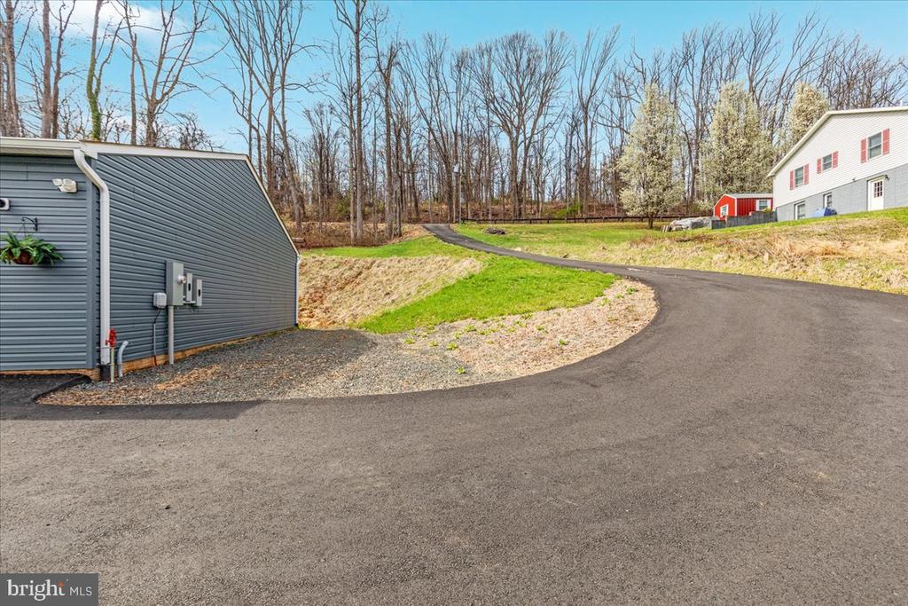 5331 MERRY OAKS RD, THE PLAINS, Virginia, 3 Bedrooms Bedrooms, ,2 BathroomsBathrooms,Residential,5331 MERRY OAKS RD,VAFQ2020964 MLS # VAFQ2020964