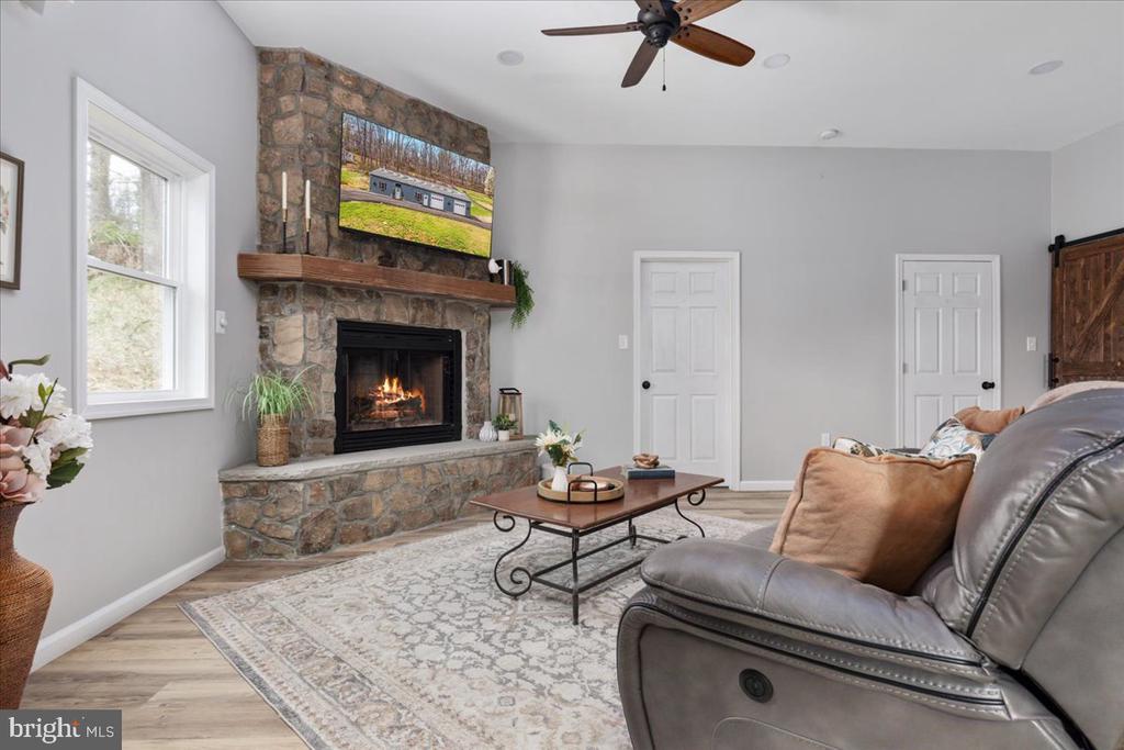 5331 MERRY OAKS RD, THE PLAINS, Virginia, 3 Bedrooms Bedrooms, ,2 BathroomsBathrooms,Residential,5331 MERRY OAKS RD,VAFQ2020964 MLS # VAFQ2020964