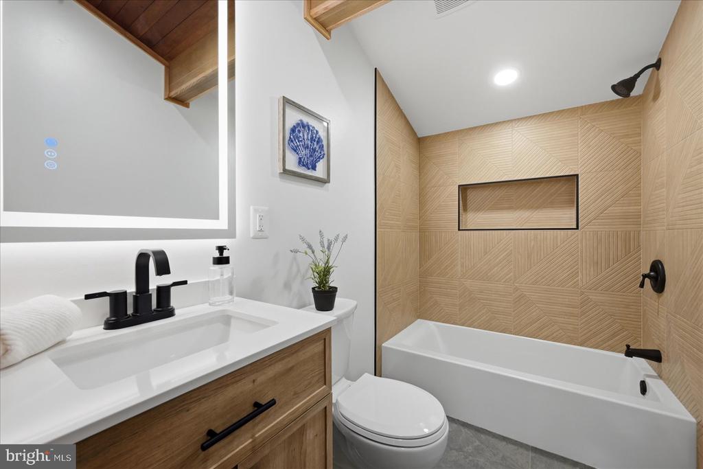 9844 TIMBER HTS, MARSHALL, Virginia, 4 Bedrooms Bedrooms, ,4 BathroomsBathrooms,Residential,9844 TIMBER HTS,VAFQ2020572 MLS # VAFQ2020572