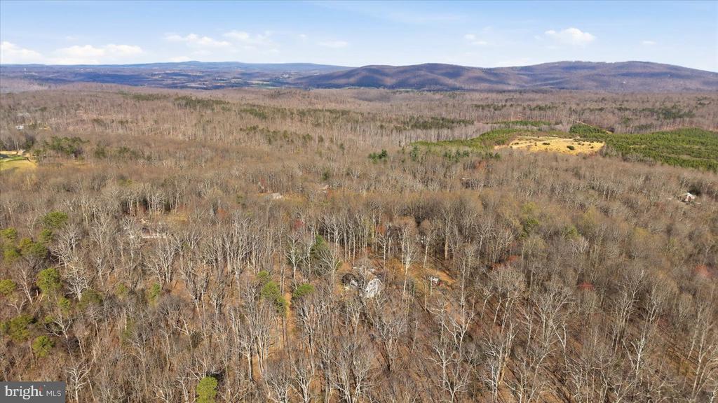 9844 TIMBER HTS, MARSHALL, Virginia, 4 Bedrooms Bedrooms, ,4 BathroomsBathrooms,Residential,9844 TIMBER HTS,VAFQ2020572 MLS # VAFQ2020572