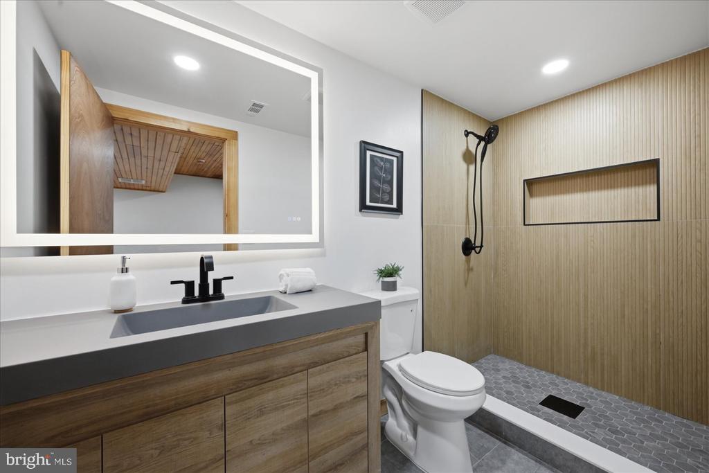 9844 TIMBER HTS, MARSHALL, Virginia, 4 Bedrooms Bedrooms, ,4 BathroomsBathrooms,Residential,9844 TIMBER HTS,VAFQ2020572 MLS # VAFQ2020572