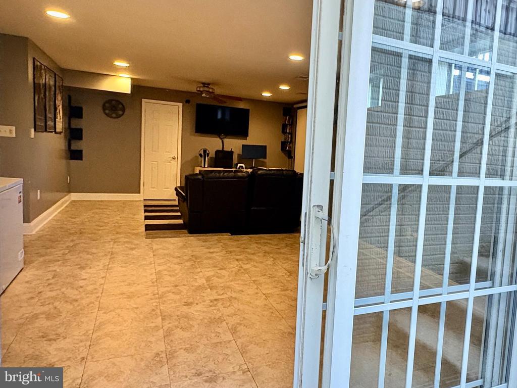 7507 KATIE DR, FREDERICKSBURG, Virginia 22407, 5 Bedrooms Bedrooms, ,4 BathroomsBathrooms,Residential,7507 KATIE DR,VASP2040220 MLS # VASP2040220