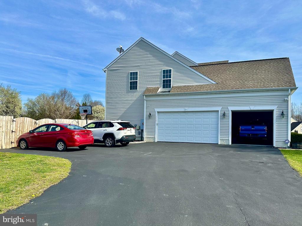 7507 KATIE DR, FREDERICKSBURG, Virginia 22407, 5 Bedrooms Bedrooms, ,4 BathroomsBathrooms,Residential,7507 KATIE DR,VASP2040220 MLS # VASP2040220