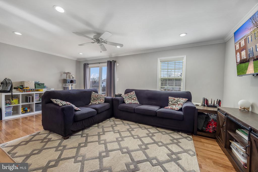 202 LEEDS CT E, WARRENTON, Virginia 20186, 3 Bedrooms Bedrooms, ,2 BathroomsBathrooms,Residential,202 LEEDS CT E,VAFQ2021002 MLS # VAFQ2021002