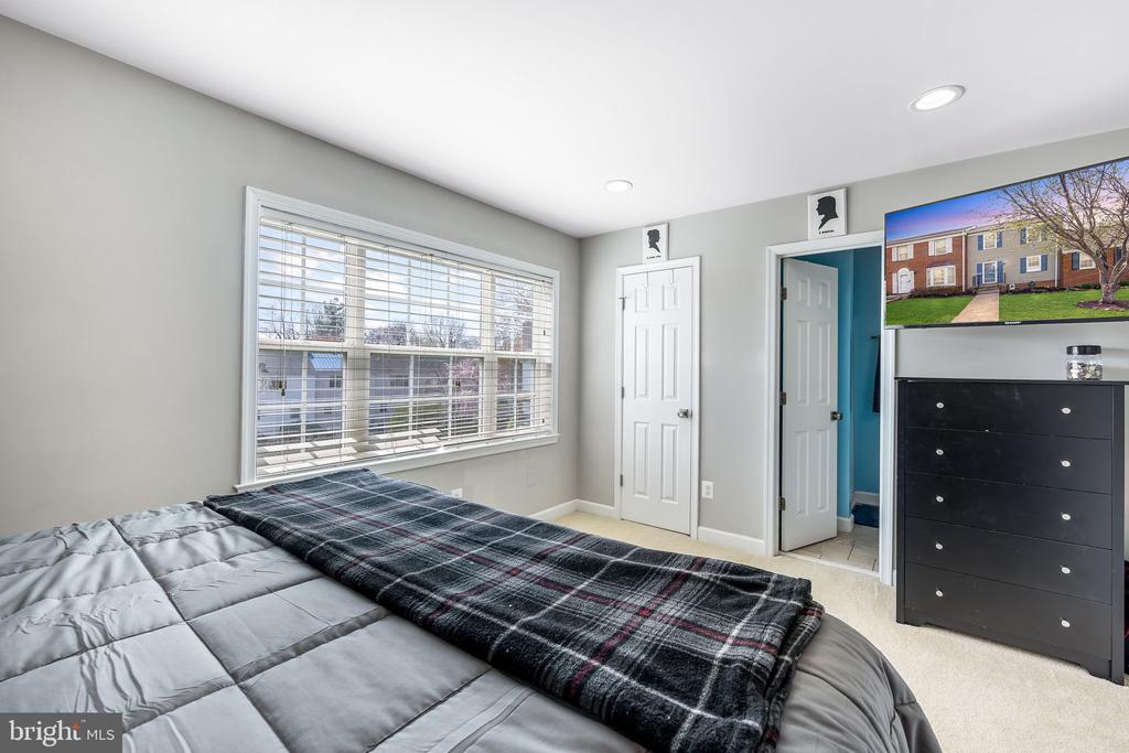 202 LEEDS CT E, WARRENTON, Virginia 20186, 3 Bedrooms Bedrooms, ,2 BathroomsBathrooms,Residential,202 LEEDS CT E,VAFQ2021002 MLS # VAFQ2021002