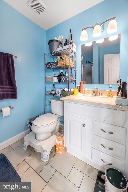 202 LEEDS CT E, WARRENTON, Virginia 20186, 3 Bedrooms Bedrooms, ,2 BathroomsBathrooms,Residential,202 LEEDS CT E,VAFQ2021002 MLS # VAFQ2021002