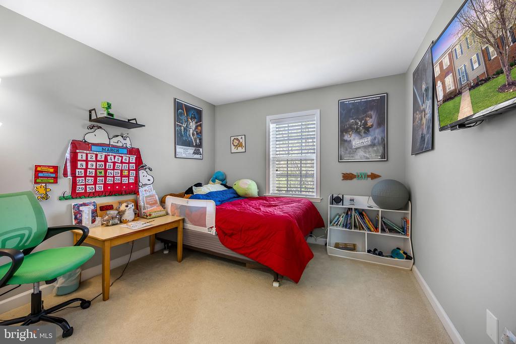 202 LEEDS CT E, WARRENTON, Virginia 20186, 3 Bedrooms Bedrooms, ,2 BathroomsBathrooms,Residential,202 LEEDS CT E,VAFQ2021002 MLS # VAFQ2021002