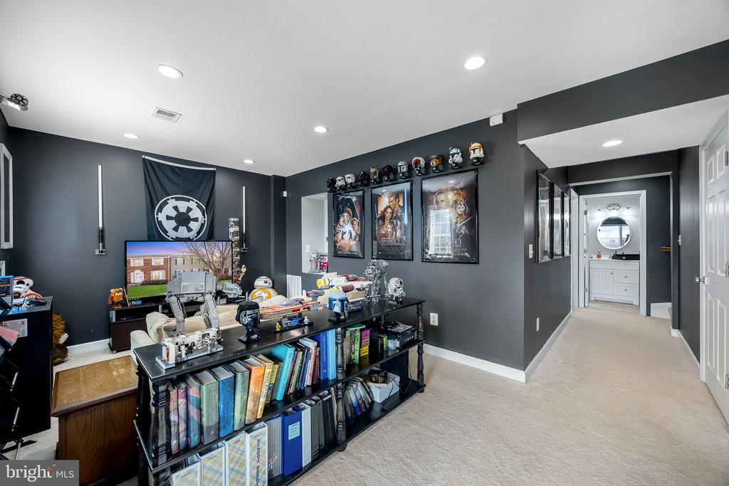 202 LEEDS CT E, WARRENTON, Virginia 20186, 3 Bedrooms Bedrooms, ,2 BathroomsBathrooms,Residential,202 LEEDS CT E,VAFQ2021002 MLS # VAFQ2021002