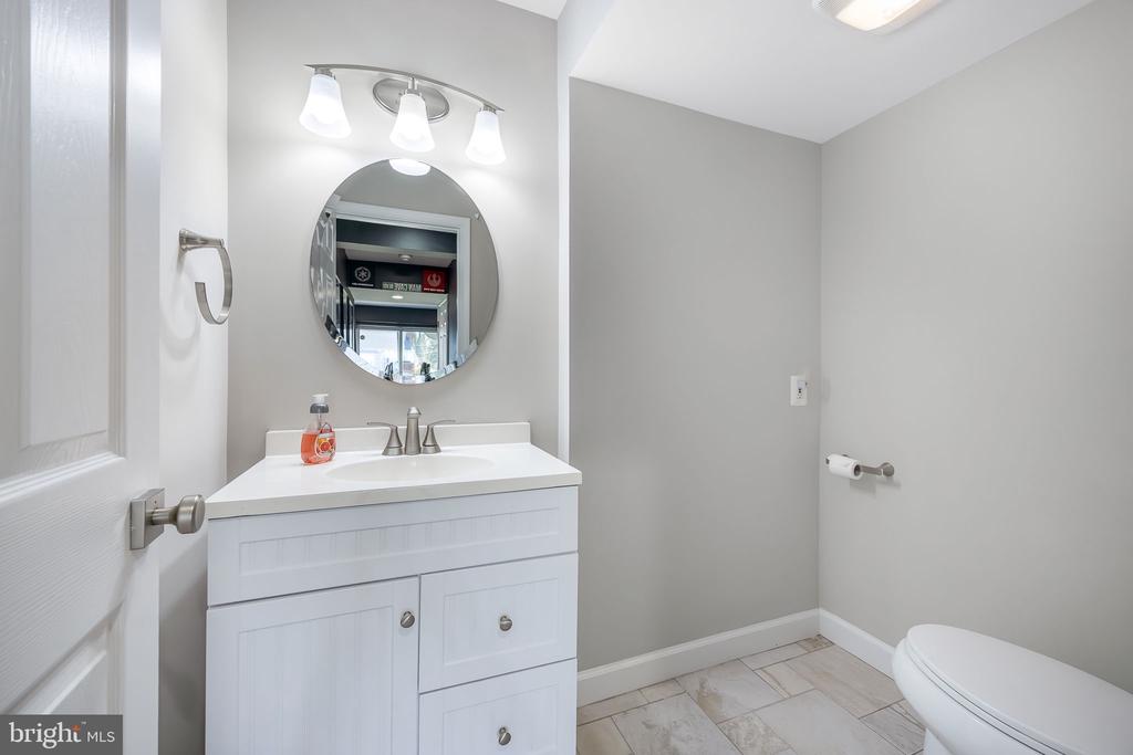 202 LEEDS CT E, WARRENTON, Virginia 20186, 3 Bedrooms Bedrooms, ,2 BathroomsBathrooms,Residential,202 LEEDS CT E,VAFQ2021002 MLS # VAFQ2021002