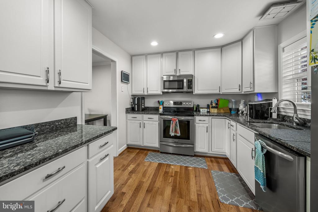 202 LEEDS CT E, WARRENTON, Virginia 20186, 3 Bedrooms Bedrooms, ,2 BathroomsBathrooms,Residential,202 LEEDS CT E,VAFQ2021002 MLS # VAFQ2021002