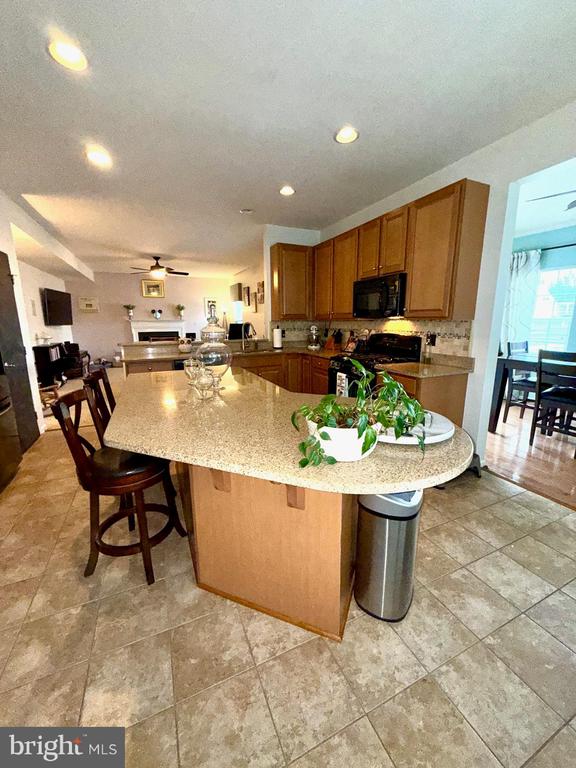 9413 BIRCH CLIFF DR, FREDERICKSBURG, Virginia 22407, 4 Bedrooms Bedrooms, ,2 BathroomsBathrooms,Residential,9413 BIRCH CLIFF DR,VASP2040240 MLS # VASP2040240