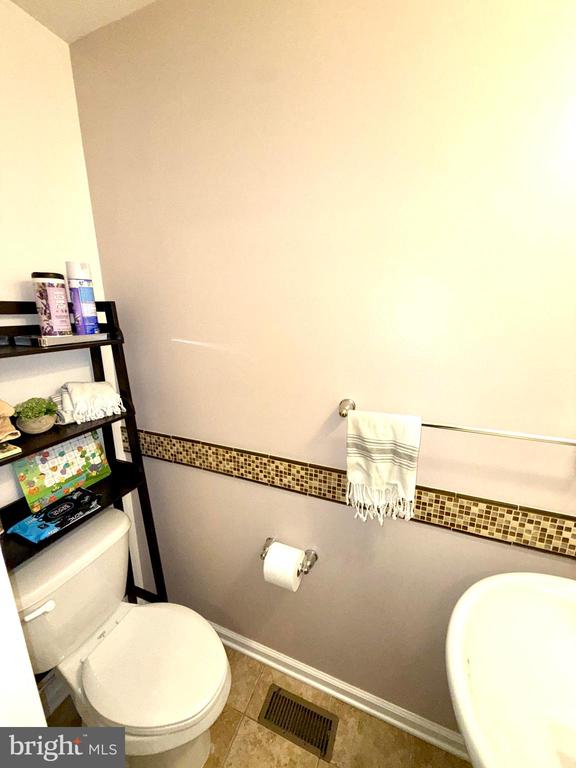 9413 BIRCH CLIFF DR, FREDERICKSBURG, Virginia 22407, 4 Bedrooms Bedrooms, ,2 BathroomsBathrooms,Residential,9413 BIRCH CLIFF DR,VASP2040240 MLS # VASP2040240