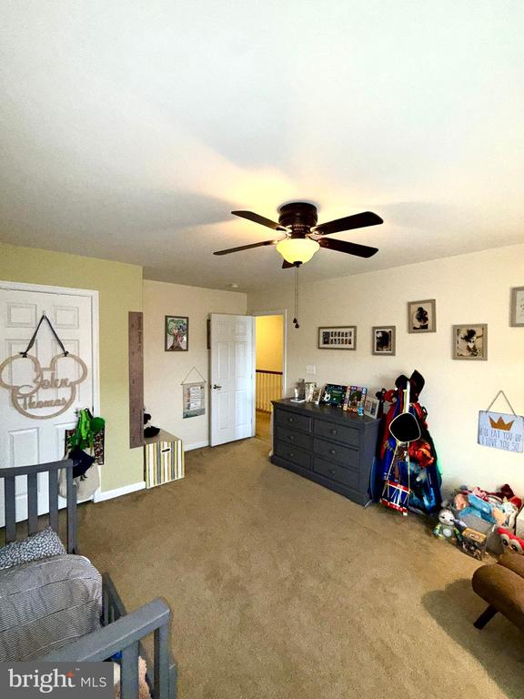 9413 BIRCH CLIFF DR, FREDERICKSBURG, Virginia 22407, 4 Bedrooms Bedrooms, ,2 BathroomsBathrooms,Residential,9413 BIRCH CLIFF DR,VASP2040240 MLS # VASP2040240