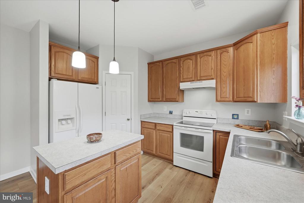 1935 SILVER STAR LN, CULPEPER, Virginia 22701, 3 Bedrooms Bedrooms, ,3 BathroomsBathrooms,Residential,1935 SILVER STAR LN,VACU2012992 MLS # VACU2012992