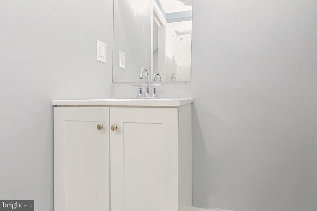 17299 MONROVIA RD, ORANGE, Virginia 22960, 3 Bedrooms Bedrooms, ,2 BathroomsBathrooms,Residential,17299 MONROVIA RD,VAOR2013474 MLS # VAOR2013474