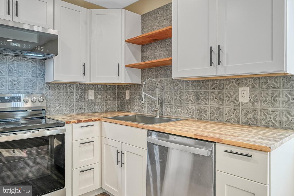 259 REDBUD DR, LOUISA, Virginia 23093, 2 Bedrooms Bedrooms, ,2 BathroomsBathrooms,Residential,259 REDBUD DR,VALA2009490 MLS # VALA2009490