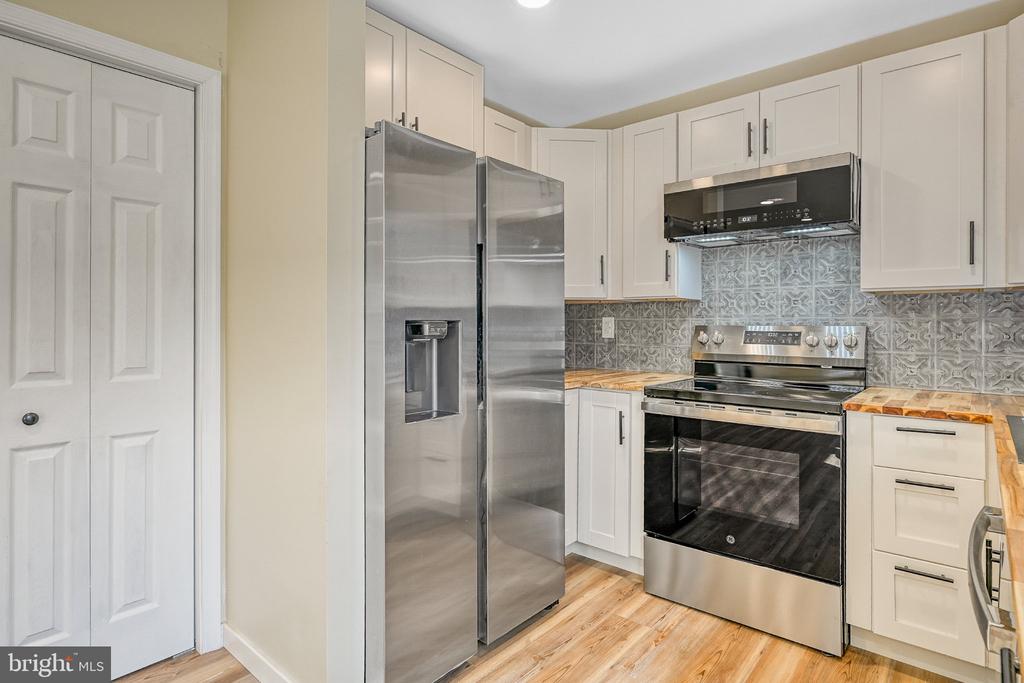 259 REDBUD DR, LOUISA, Virginia 23093, 2 Bedrooms Bedrooms, ,2 BathroomsBathrooms,Residential,259 REDBUD DR,VALA2009490 MLS # VALA2009490