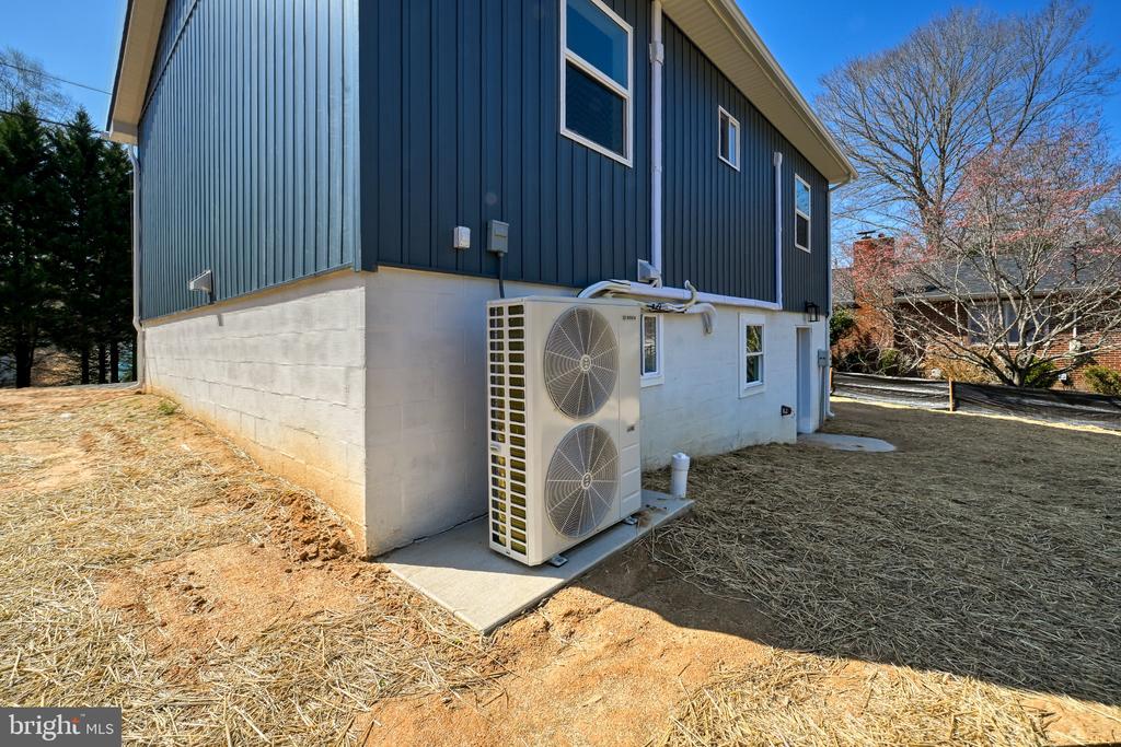 259 REDBUD DR, LOUISA, Virginia 23093, 2 Bedrooms Bedrooms, ,2 BathroomsBathrooms,Residential,259 REDBUD DR,VALA2009490 MLS # VALA2009490