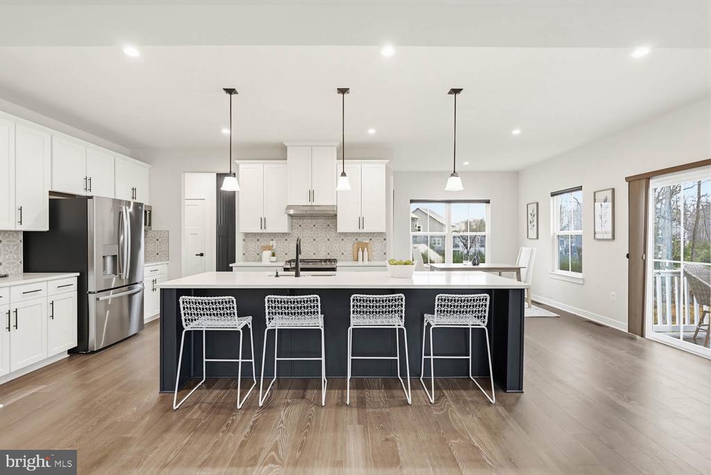 10907 GREEN LEAF RUN, SPOTSYLVANIA, Virginia 22551, 5 Bedrooms Bedrooms, ,4 BathroomsBathrooms,Residential,10907 GREEN LEAF RUN,VASP2040256 MLS # VASP2040256