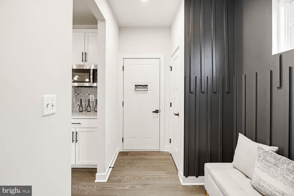 10907 GREEN LEAF RUN, SPOTSYLVANIA, Virginia 22551, 5 Bedrooms Bedrooms, ,4 BathroomsBathrooms,Residential,10907 GREEN LEAF RUN,VASP2040256 MLS # VASP2040256