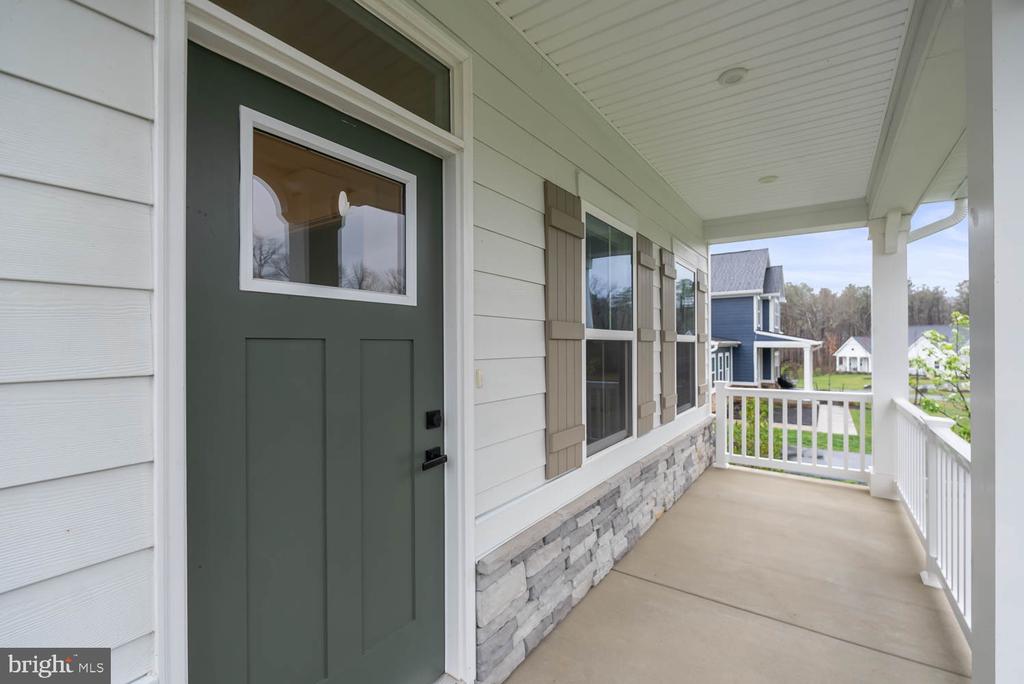 10907 GREEN LEAF RUN, SPOTSYLVANIA, Virginia 22551, 5 Bedrooms Bedrooms, ,4 BathroomsBathrooms,Residential,10907 GREEN LEAF RUN,VASP2040256 MLS # VASP2040256