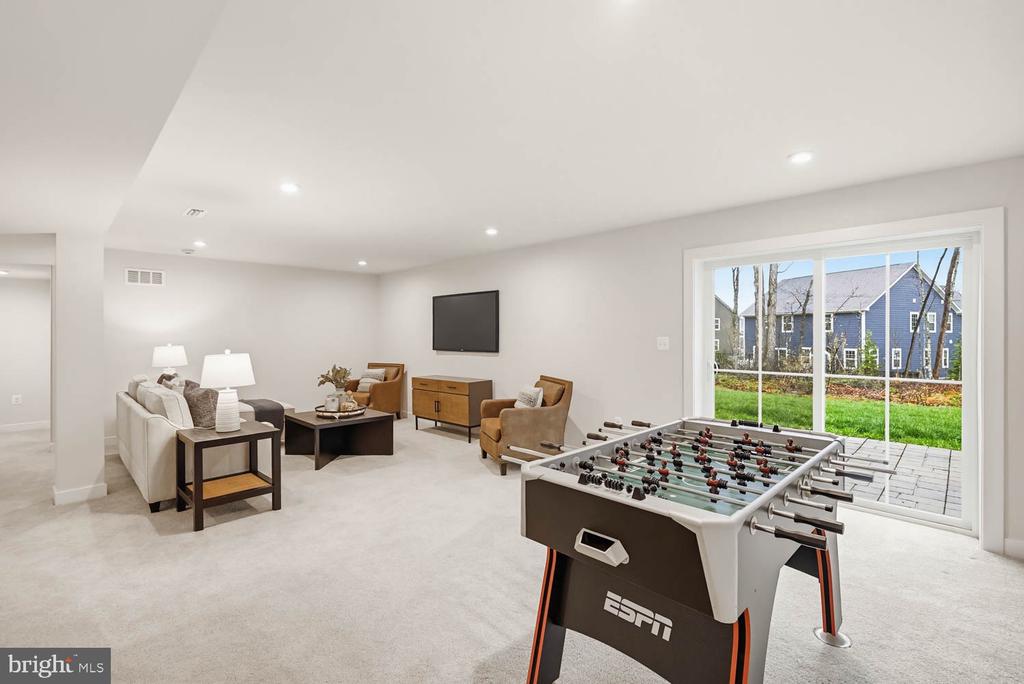 10907 GREEN LEAF RUN, SPOTSYLVANIA, Virginia 22551, 5 Bedrooms Bedrooms, ,4 BathroomsBathrooms,Residential,10907 GREEN LEAF RUN,VASP2040256 MLS # VASP2040256