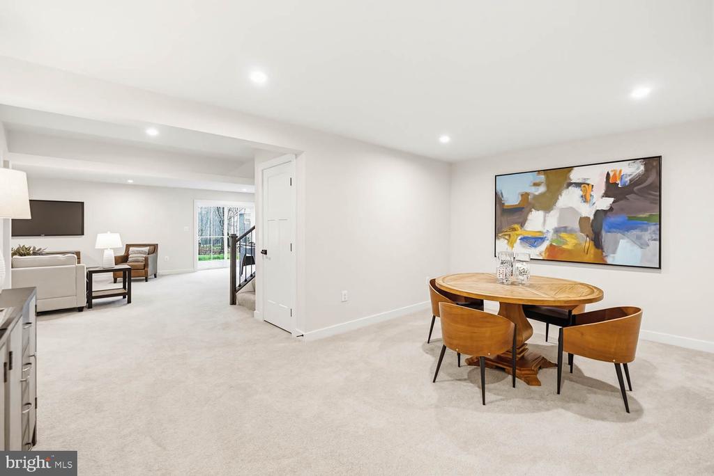 10907 GREEN LEAF RUN, SPOTSYLVANIA, Virginia 22551, 5 Bedrooms Bedrooms, ,4 BathroomsBathrooms,Residential,10907 GREEN LEAF RUN,VASP2040256 MLS # VASP2040256