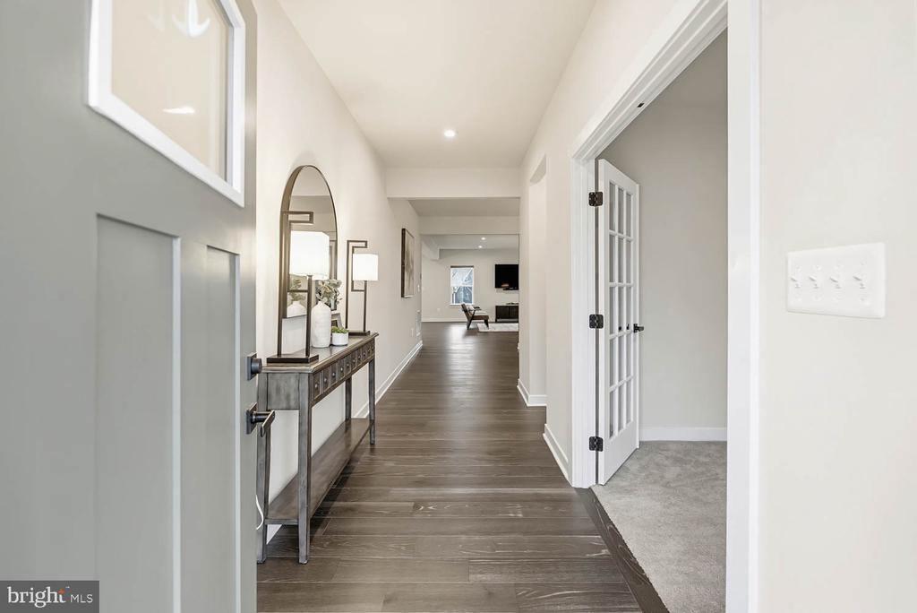 10907 GREEN LEAF RUN, SPOTSYLVANIA, Virginia 22551, 5 Bedrooms Bedrooms, ,4 BathroomsBathrooms,Residential,10907 GREEN LEAF RUN,VASP2040256 MLS # VASP2040256