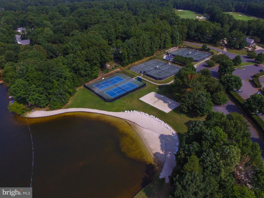 10907 GREEN LEAF RUN, SPOTSYLVANIA, Virginia 22551, 5 Bedrooms Bedrooms, ,4 BathroomsBathrooms,Residential,10907 GREEN LEAF RUN,VASP2040256 MLS # VASP2040256