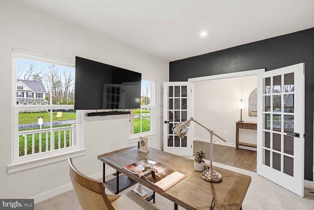 10907 GREEN LEAF RUN, SPOTSYLVANIA, Virginia 22551, 5 Bedrooms Bedrooms, ,4 BathroomsBathrooms,Residential,10907 GREEN LEAF RUN,VASP2040256 MLS # VASP2040256