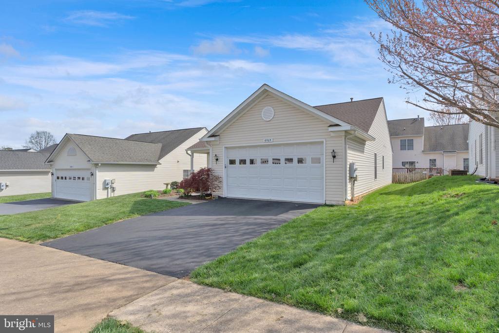 6809 WINTHROP CT, FREDERICKSBURG, Virginia 22407, 3 Bedrooms Bedrooms, ,2 BathroomsBathrooms,Residential,6809 WINTHROP CT,VASP2040398 MLS # VASP2040398