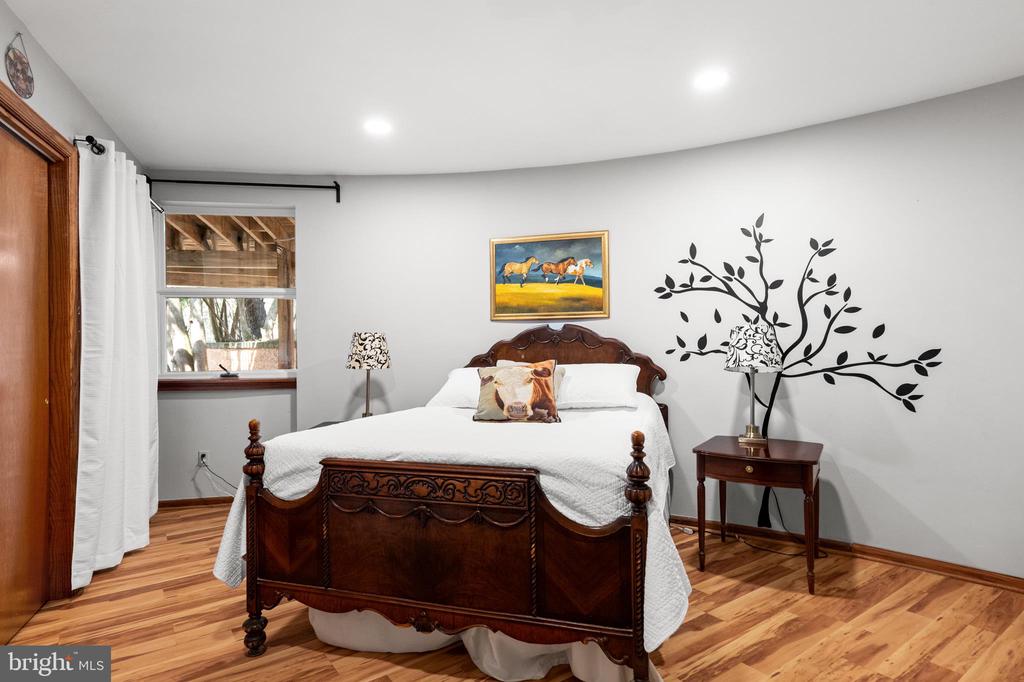 10803 CREST HILL RD, MARSHALL, Virginia, 3 Bedrooms Bedrooms, ,2 BathroomsBathrooms,Residential,10803 CREST HILL RD,VAFQ2021146 MLS # VAFQ2021146