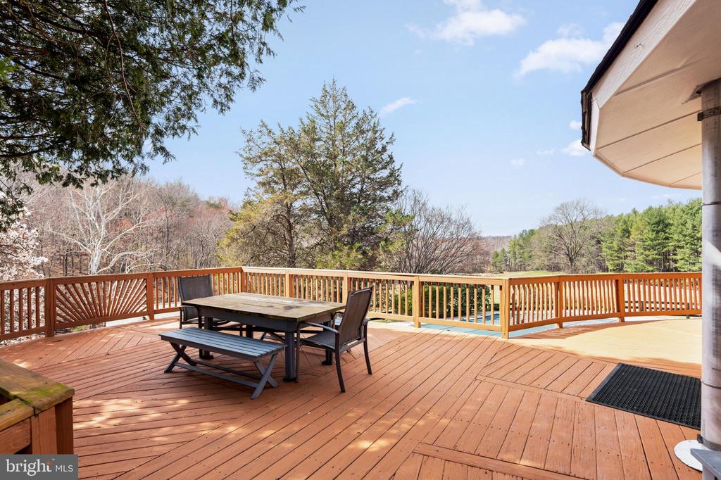 10803 CREST HILL RD, MARSHALL, Virginia, 3 Bedrooms Bedrooms, ,2 BathroomsBathrooms,Residential,10803 CREST HILL RD,VAFQ2021146 MLS # VAFQ2021146