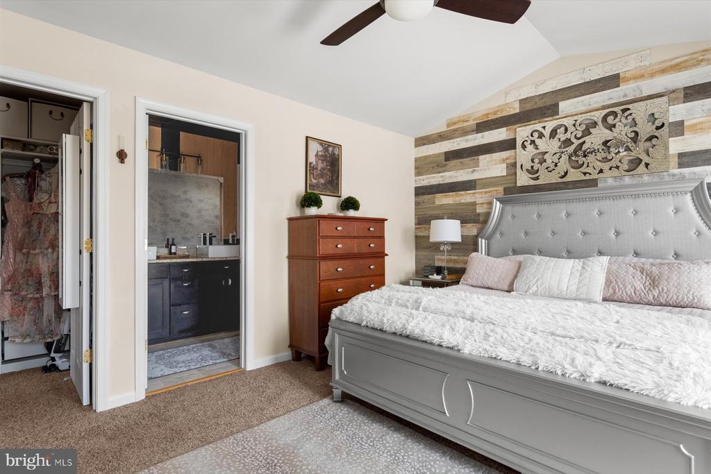 6246 JOHN BARTON PAYNE RD, MARSHALL, Virginia, 4 Bedrooms Bedrooms, ,3 BathroomsBathrooms,Residential,6246 JOHN BARTON PAYNE RD,VAFQ2020616 MLS # VAFQ2020616