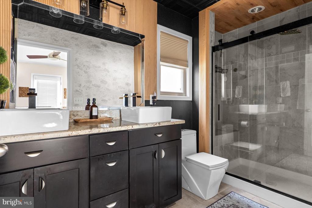 6246 JOHN BARTON PAYNE RD, MARSHALL, Virginia, 4 Bedrooms Bedrooms, ,3 BathroomsBathrooms,Residential,6246 JOHN BARTON PAYNE RD,VAFQ2020616 MLS # VAFQ2020616