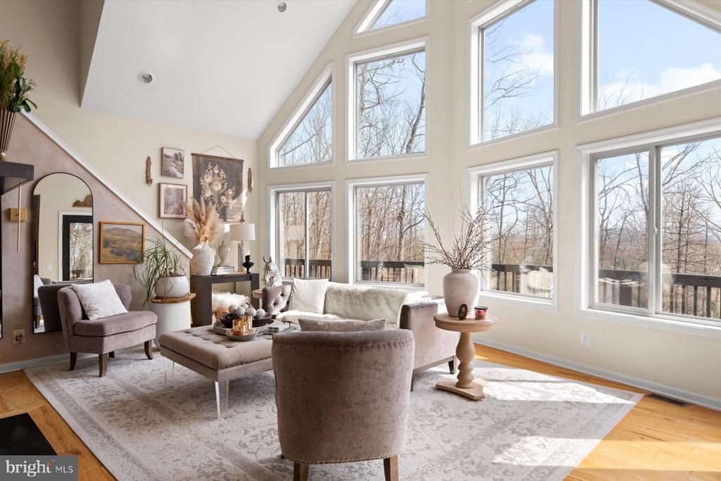 6246 JOHN BARTON PAYNE RD, MARSHALL, Virginia, 4 Bedrooms Bedrooms, ,3 BathroomsBathrooms,Residential,6246 JOHN BARTON PAYNE RD,VAFQ2020616 MLS # VAFQ2020616