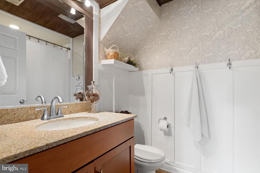 6246 JOHN BARTON PAYNE RD, MARSHALL, Virginia, 4 Bedrooms Bedrooms, ,3 BathroomsBathrooms,Residential,6246 JOHN BARTON PAYNE RD,VAFQ2020616 MLS # VAFQ2020616