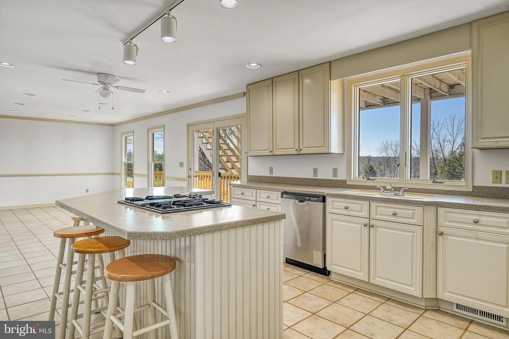 1950 CAMPBELL RD, KESWICK, Virginia 22947, 5 Bedrooms Bedrooms, ,3 BathroomsBathrooms,Residential,1950 CAMPBELL RD,VALA2009450 MLS # VALA2009450