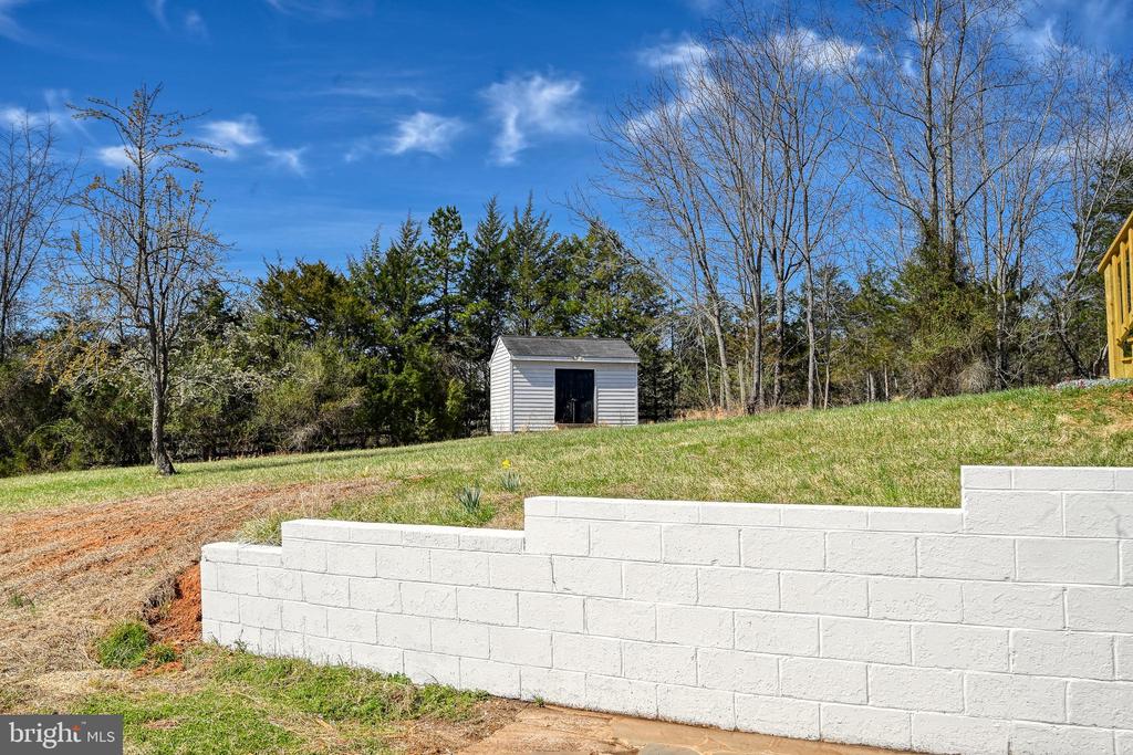 1950 CAMPBELL RD, KESWICK, Virginia 22947, 5 Bedrooms Bedrooms, ,3 BathroomsBathrooms,Residential,1950 CAMPBELL RD,VALA2009450 MLS # VALA2009450