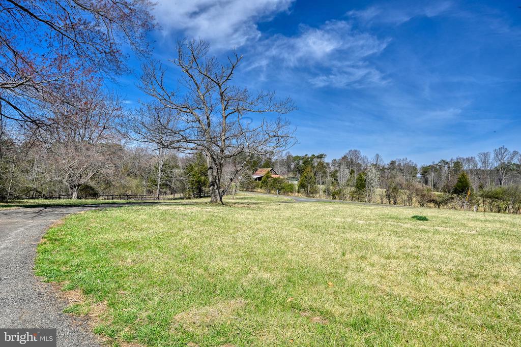 1950 CAMPBELL RD, KESWICK, Virginia 22947, 5 Bedrooms Bedrooms, ,3 BathroomsBathrooms,Residential,1950 CAMPBELL RD,VALA2009450 MLS # VALA2009450