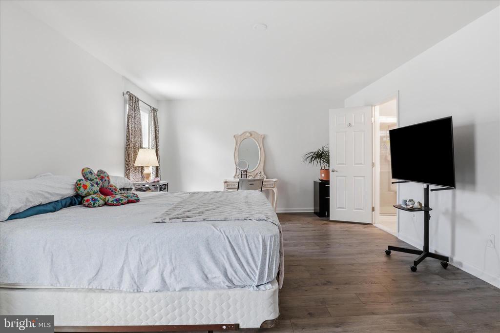 3969 LAKE ASHBY CT, WARRENTON, Virginia, 4 Bedrooms Bedrooms, ,3 BathroomsBathrooms,Residential,3969 LAKE ASHBY CT,VAFQ2021184 MLS # VAFQ2021184