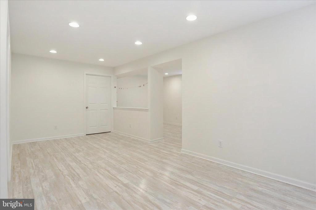 3969 LAKE ASHBY CT, WARRENTON, Virginia, 4 Bedrooms Bedrooms, ,3 BathroomsBathrooms,Residential,3969 LAKE ASHBY CT,VAFQ2021184 MLS # VAFQ2021184