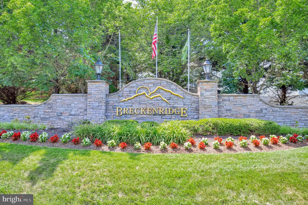 10403 BRECKENRIDGE DR, SPOTSYLVANIA, Virginia 22553, 4 Bedrooms Bedrooms, ,3 BathroomsBathrooms,Residential,10403 BRECKENRIDGE DR,VASP2040434 MLS # VASP2040434