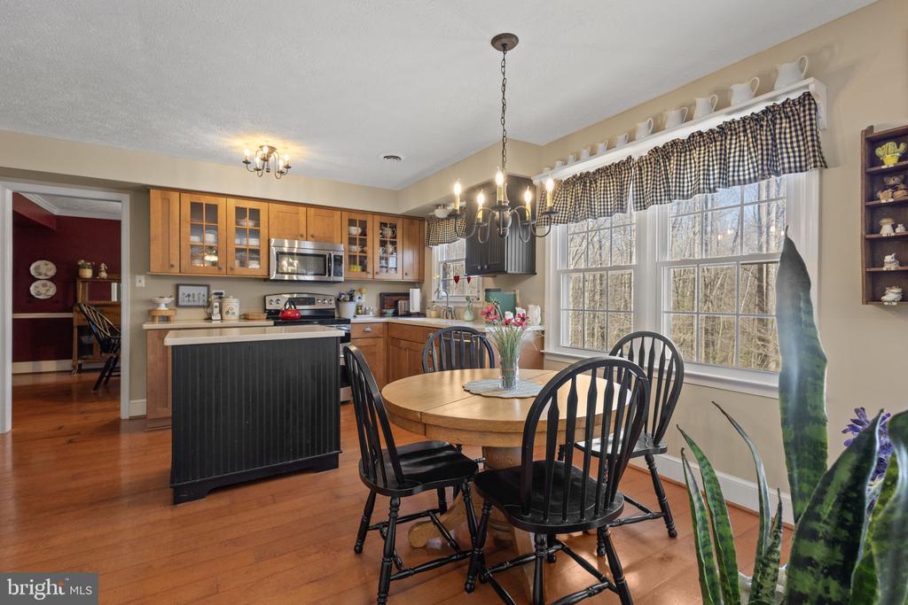 19332 HILLCREST LN, JEFFERSONTON, Virginia 22724, 4 Bedrooms Bedrooms, ,2 BathroomsBathrooms,Residential,19332 HILLCREST LN,VACU2011998 MLS # VACU2011998