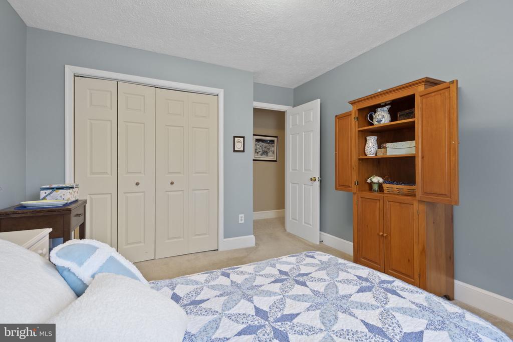 19332 HILLCREST LN, JEFFERSONTON, Virginia 22724, 4 Bedrooms Bedrooms, ,2 BathroomsBathrooms,Residential,19332 HILLCREST LN,VACU2011998 MLS # VACU2011998