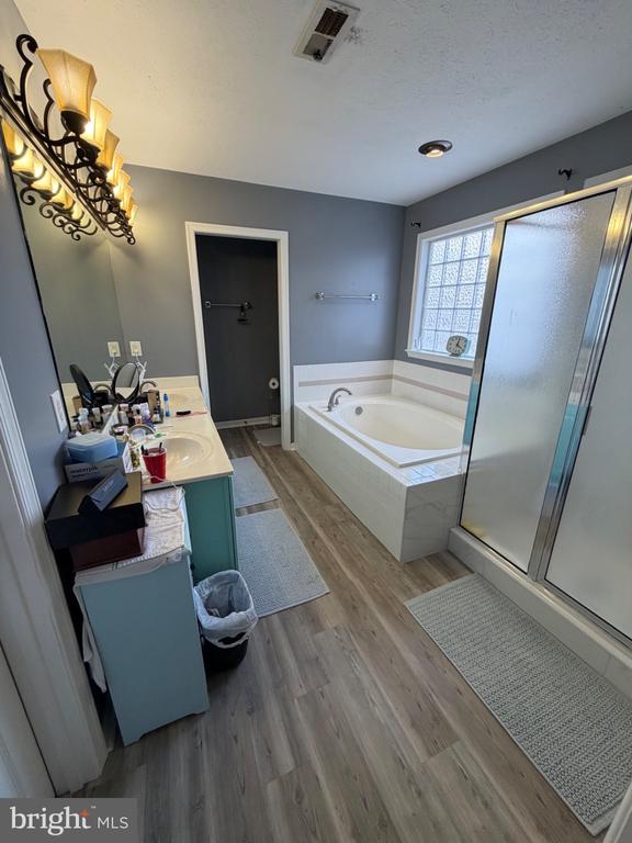 11207 SPRING MEADOW BLVD, FREDERICKSBURG, Virginia 22407, ,Residential,11207 SPRING MEADOW BLVD,VASP2040526 MLS # VASP2040526