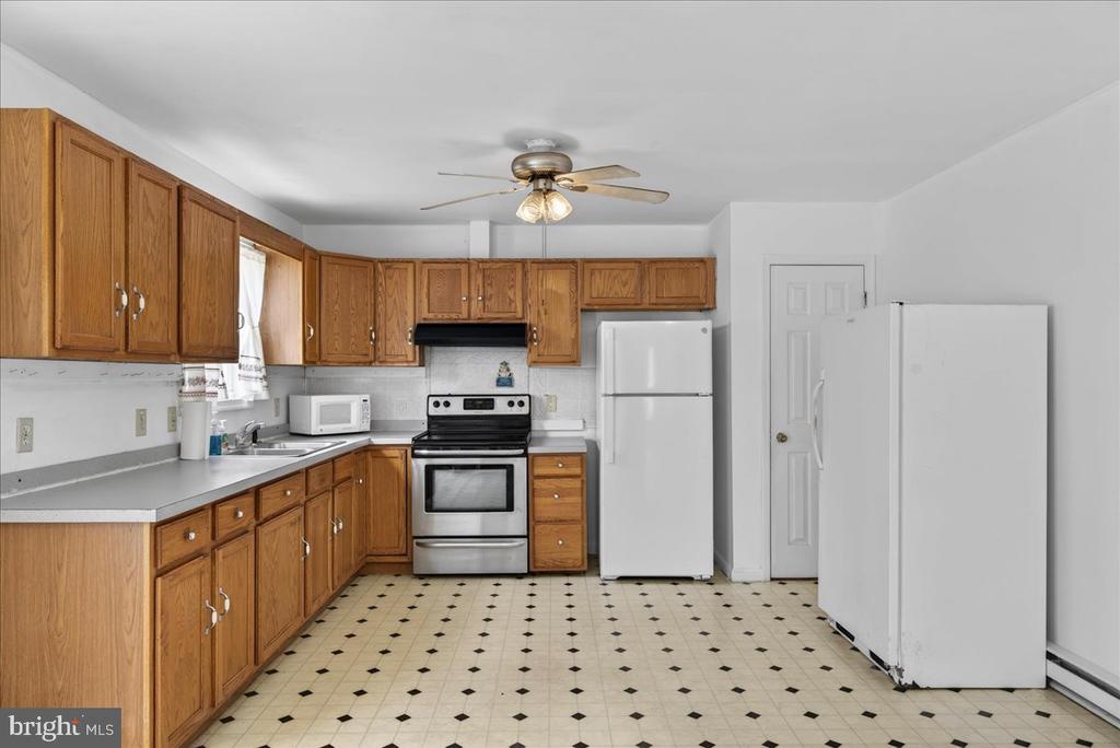 28042 RAPIDAN RD, RAPIDAN, Virginia 22733, 3 Bedrooms Bedrooms, ,2 BathroomsBathrooms,Residential,28042 RAPIDAN RD,VACU2013148 MLS # VACU2013148