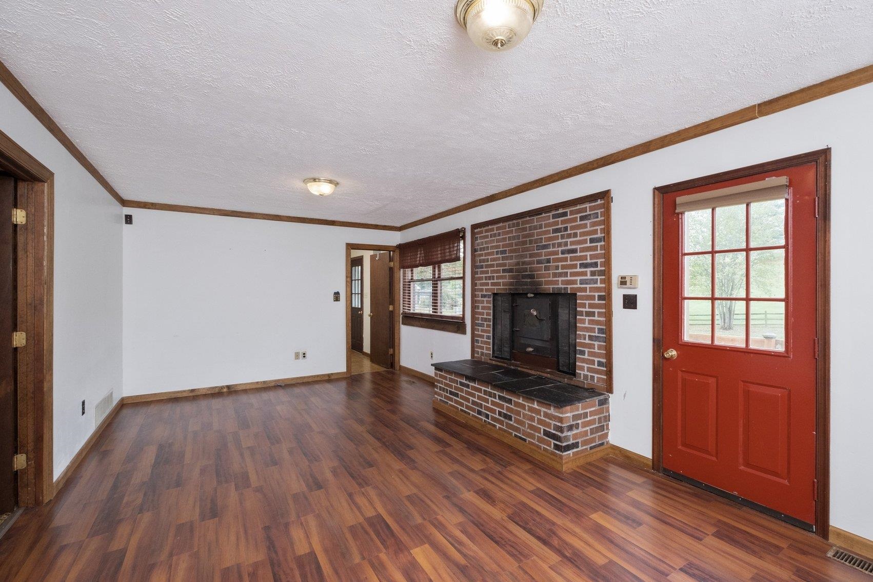 103 HOLLY HILL DR, BRIDGEWATER, Virginia 22812, 3 Bedrooms Bedrooms, ,2 BathroomsBathrooms,Residential,103 HOLLY HILL DR,673303 MLS # 673303