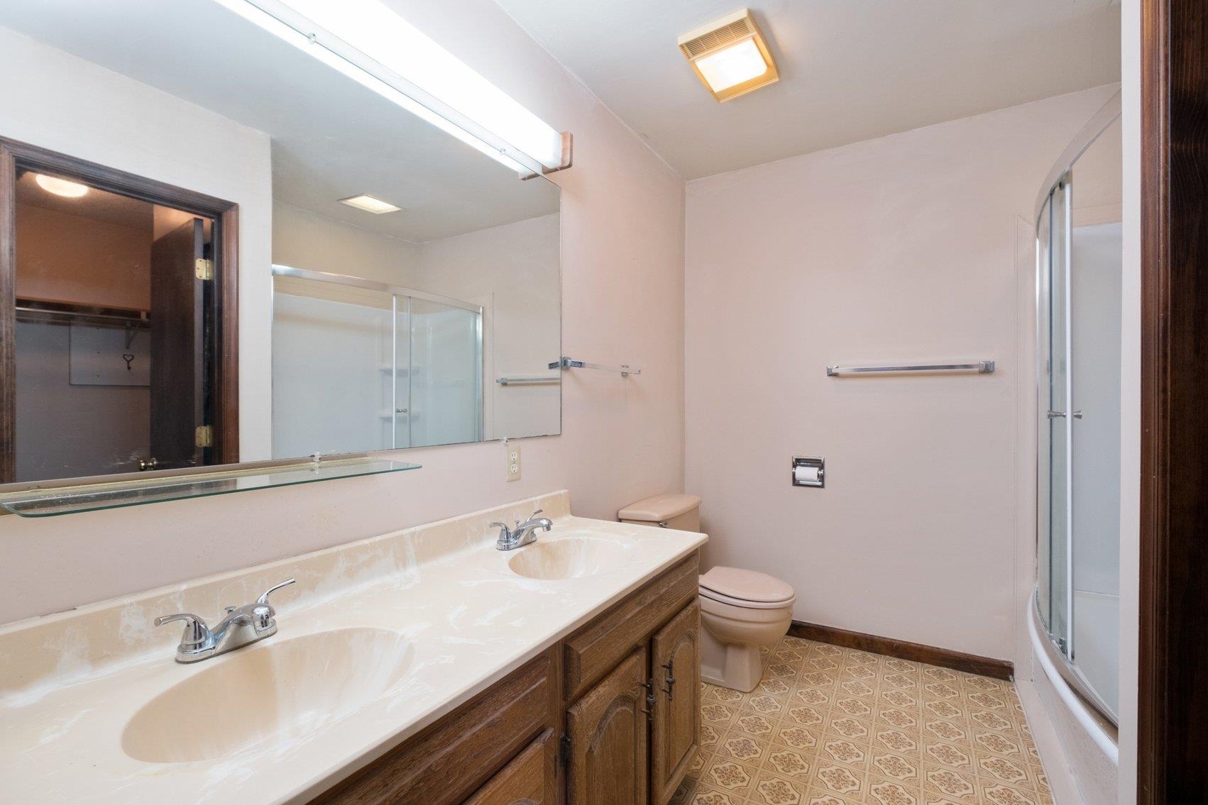 103 HOLLY HILL DR, BRIDGEWATER, Virginia 22812, 3 Bedrooms Bedrooms, ,2 BathroomsBathrooms,Residential,103 HOLLY HILL DR,673303 MLS # 673303